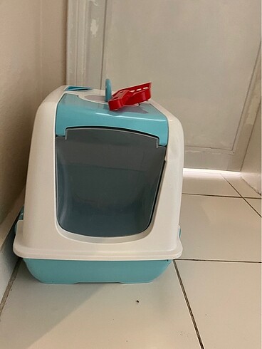Kapalı kedi tuvaleti
