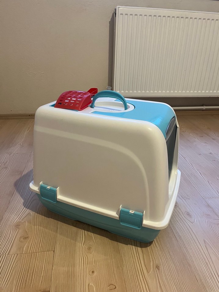 Kapalı Kedi Tuvaleti ve Küreği - Görsel 2