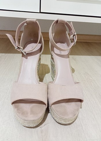 40 Beden Pudra Rengi Hasır Platform Sandalet