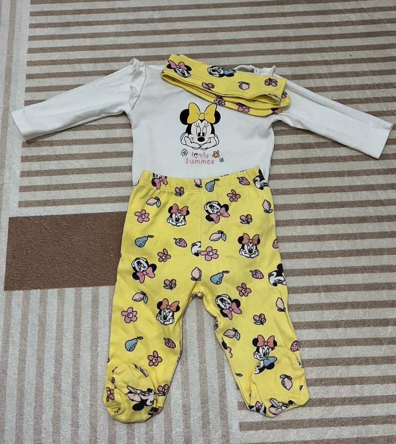 Dantel İşlemeli Beyaz Bebek Hastane Kıyafeti ve 3lü takım - Görsel 2