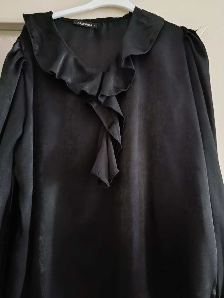Siyah Uzun Kollu V Yaka Kadın Bluz - Görsel 3