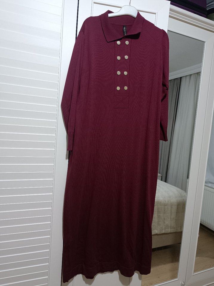 Bordo Düğmeli elbise - Görsel 2
