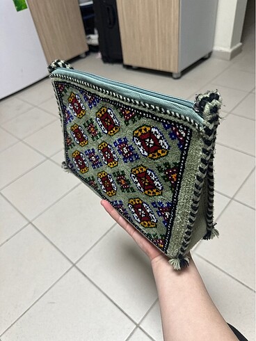 El yapımı büyük çanta