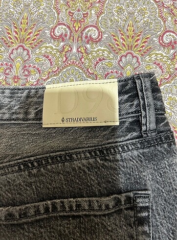 l Beden Stradivarius jean