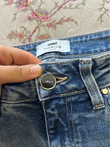 26 Beden mavi Renk Mavi jeans