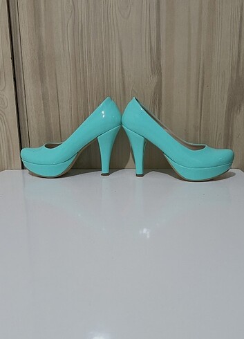 inci stiletto