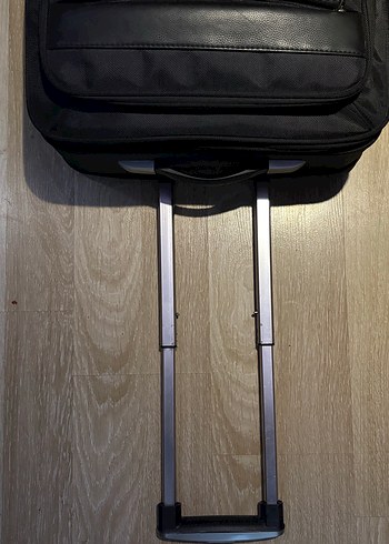 Küçük Boy Siyah Kabin Boy Valiz - Görsel 4