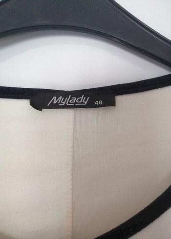 Kemer Detaylı Siyah Beyaz Midi Elbise - Görsel 2