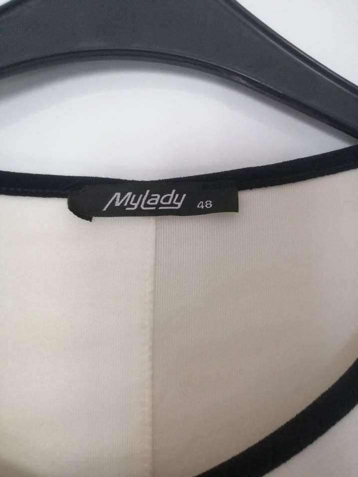 Kemer Detaylı Siyah Beyaz Midi Elbise - Görsel 2