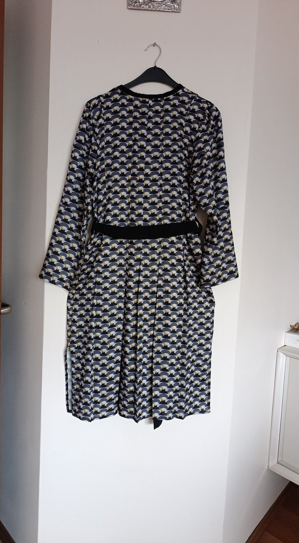 ince ipek saten desenli tunik - Görsel 5