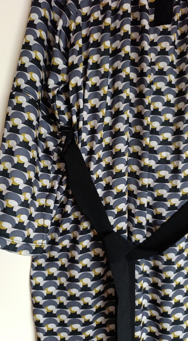 ince ipek saten desenli tunik - Görsel 4