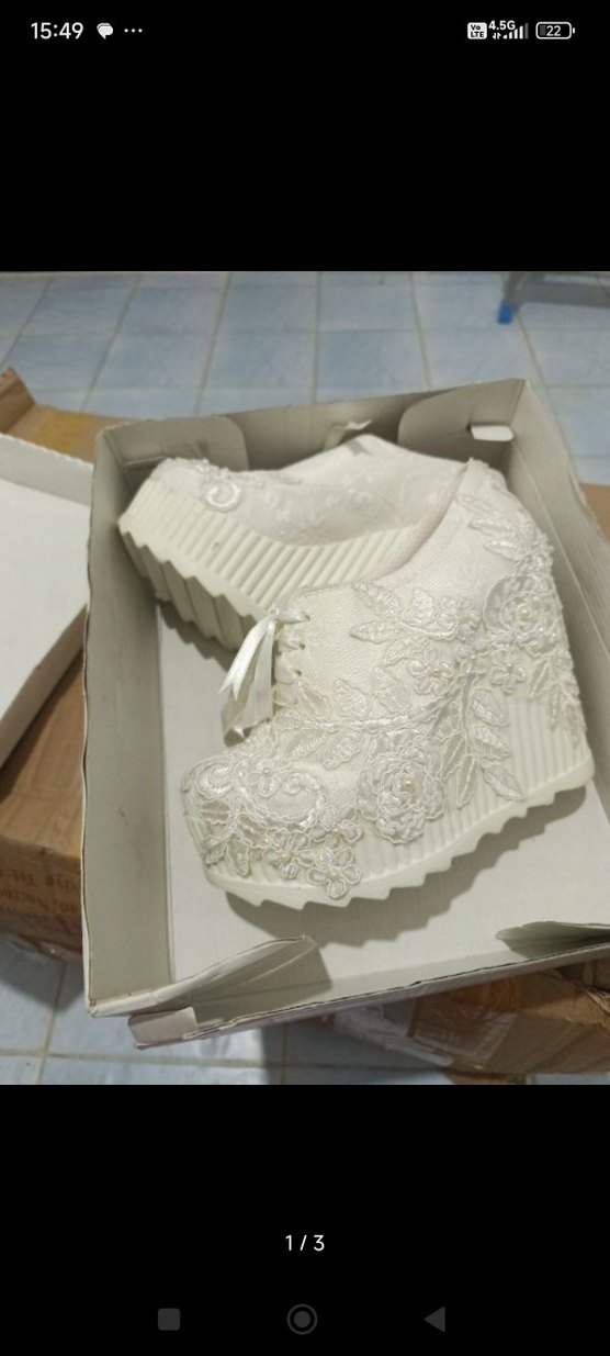 Diger Beyaz Dantel Detaylı dolgu topuk Ayakkabı - Görsel 3