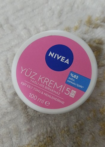 Nivea 5in1 Yüz Kremi 100 ml