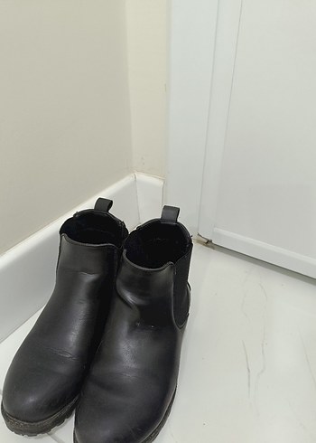 Kadın Siyah Deri Tokalı Goth Bot - Görsel 2