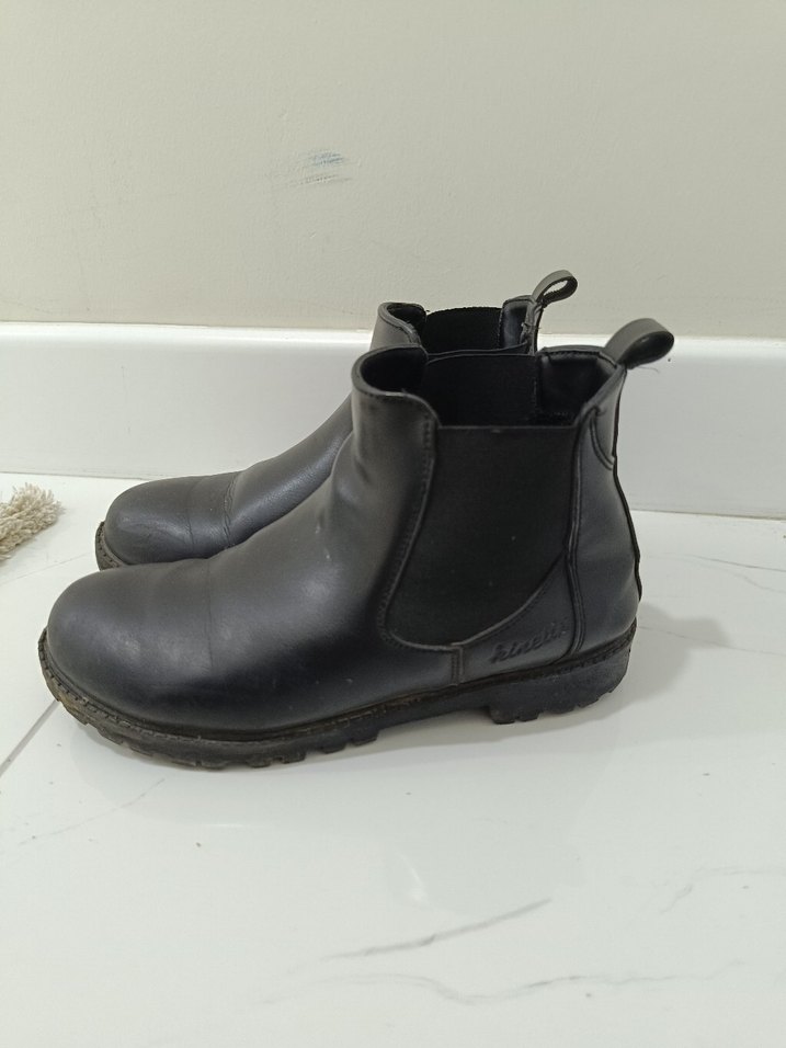 Kadın Siyah Deri Tokalı Goth Bot - Görsel 3