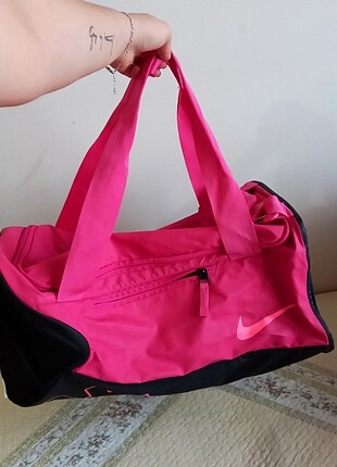 nike spor çanta/valiz