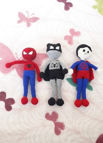Amigurumi oyuncak bebek supermen batman örümcekadam 