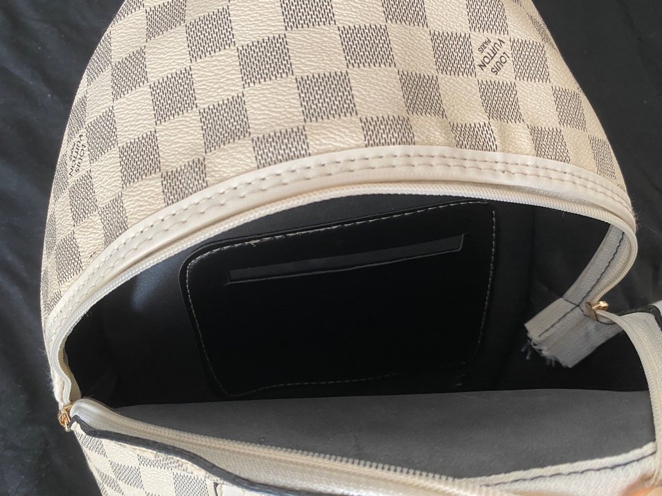 Ekru Beyaz Ekose Desenli Kadın Sırt Çantası - Görsel 3