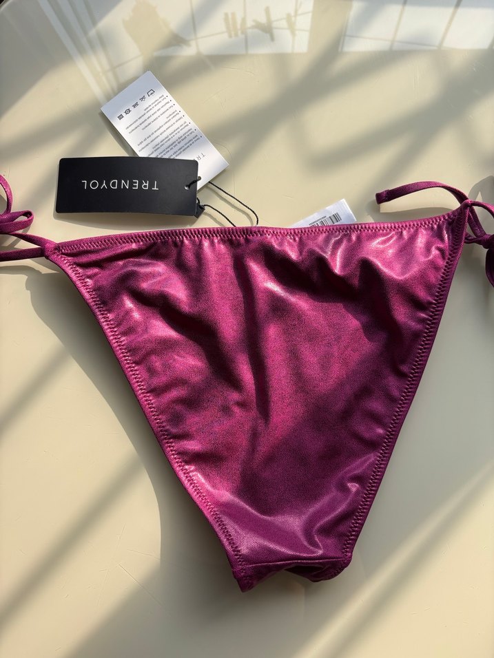 Koyu Pembe Kadın Bikini Altı - Görsel 4