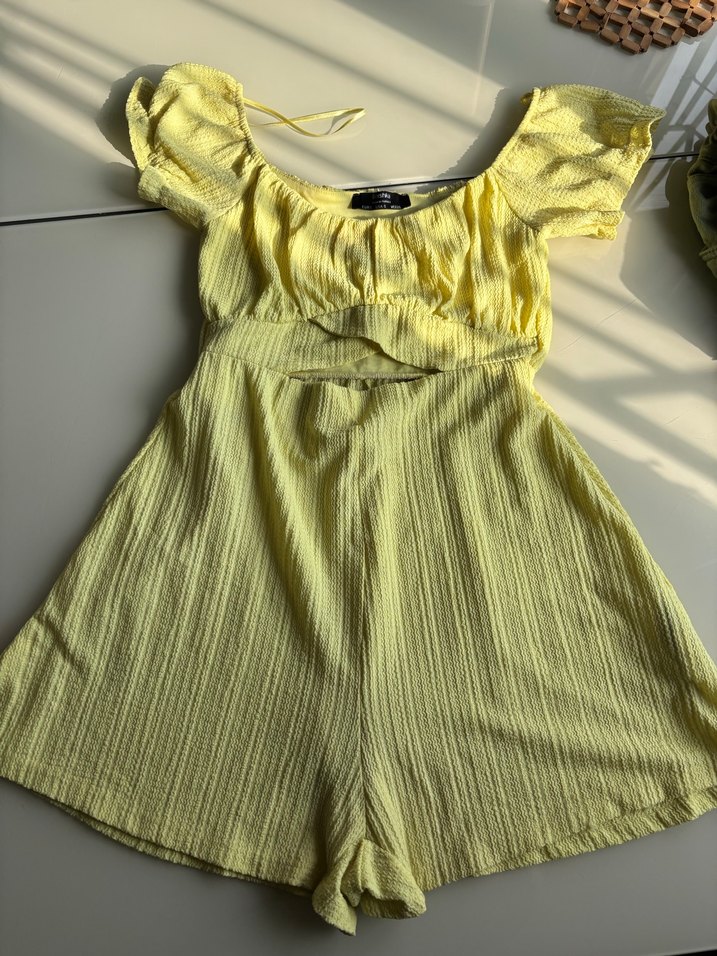 Sarı Keten Mini Tulum Fırfırlı - Görsel 3