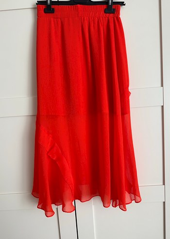 Twist Kırmızı Fırfırlı Uzun Kadın Etek - Görsel 6