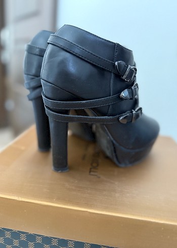 Siyah Deri Platform Topuklu Kemerli Kadın Bootie bot - Görsel 7