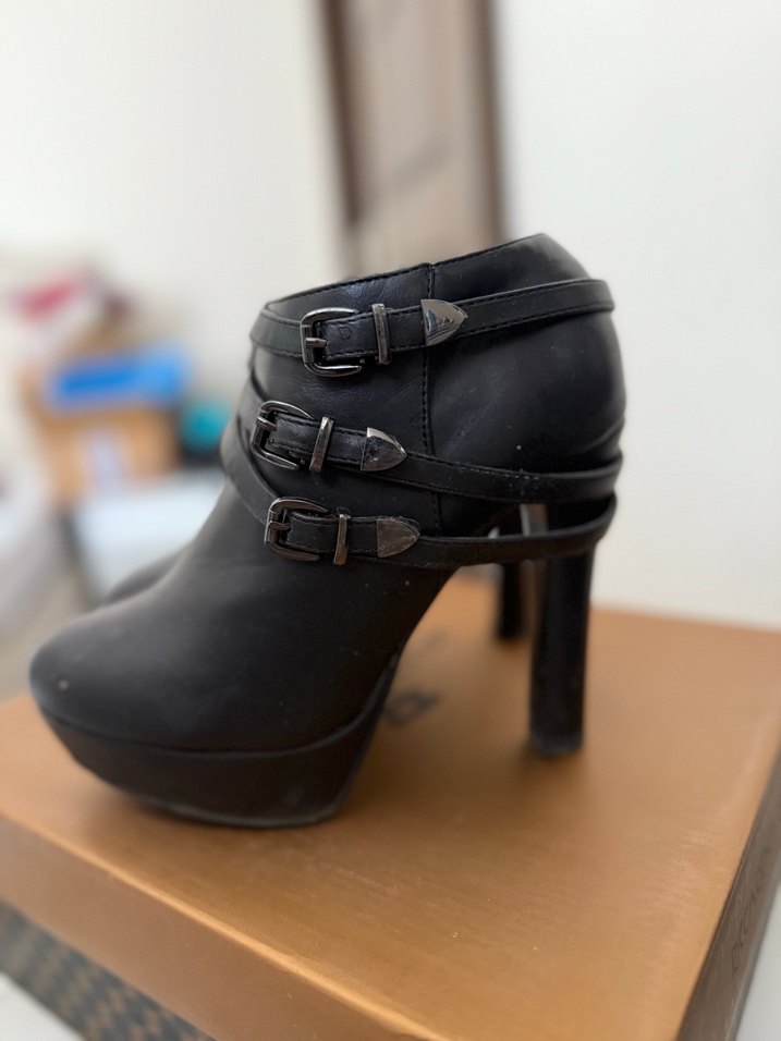 Siyah Deri Platform Topuklu Kemerli Kadın Bootie bot - Görsel 2