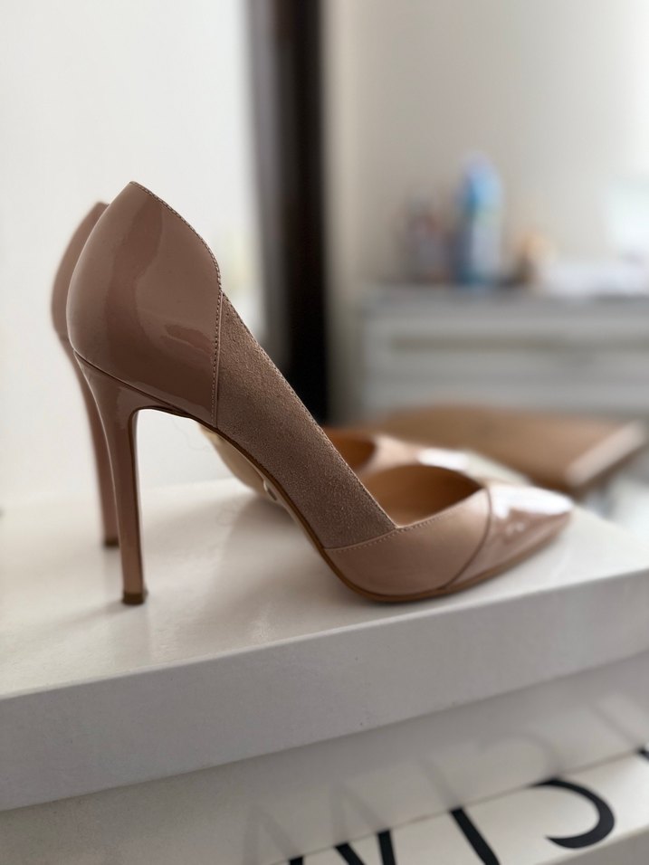 Bej Süet ve Rugan Stiletto Topuklu Kadın Ayakkabı - Görsel 4