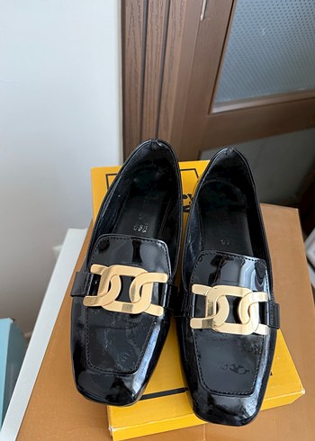 Altın Tokalı Siyah Rugan Kadın Loafer - Görsel 4