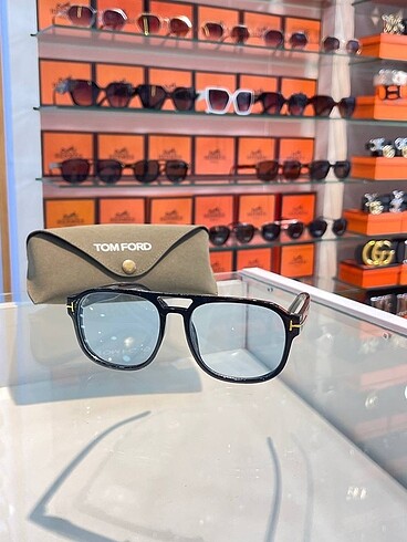 Tom Ford TOM FORD