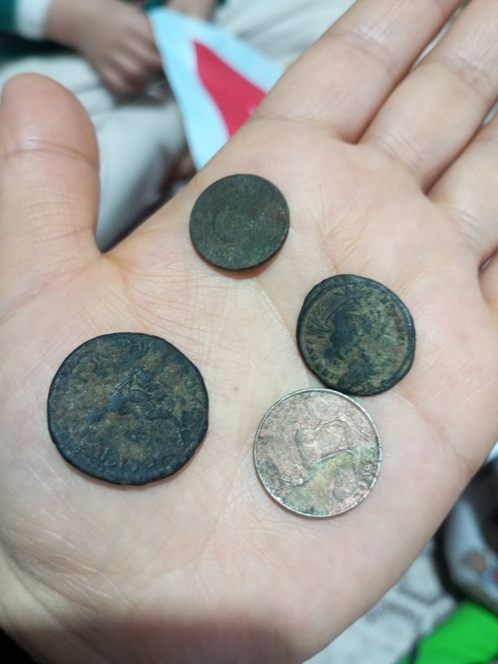 Vintage Eski Kahverengi Rozet Seti - Görsel 2