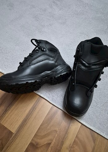 Siyah Tokalı Erkek Bot - Görsel 2