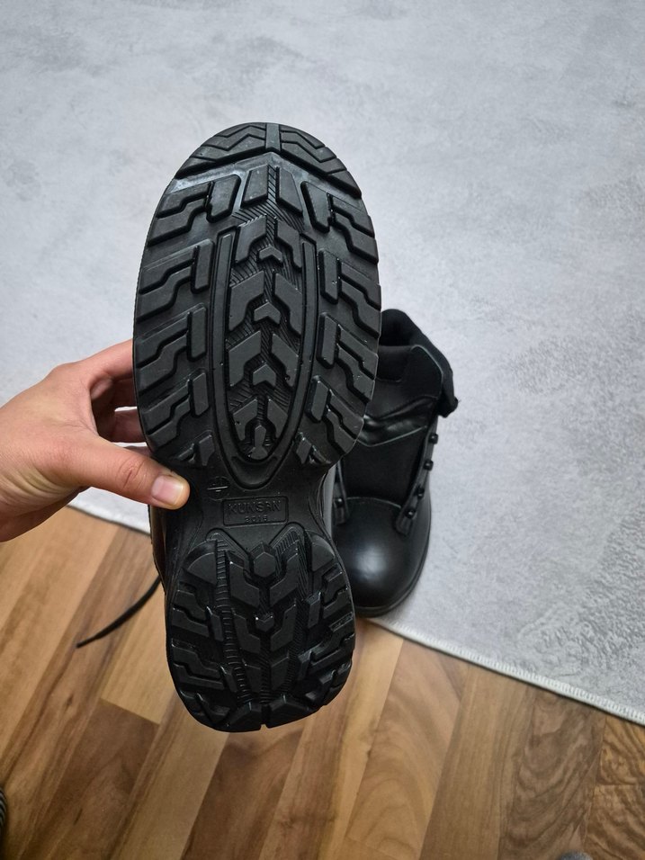 Siyah Tokalı Erkek Bot - Görsel 3