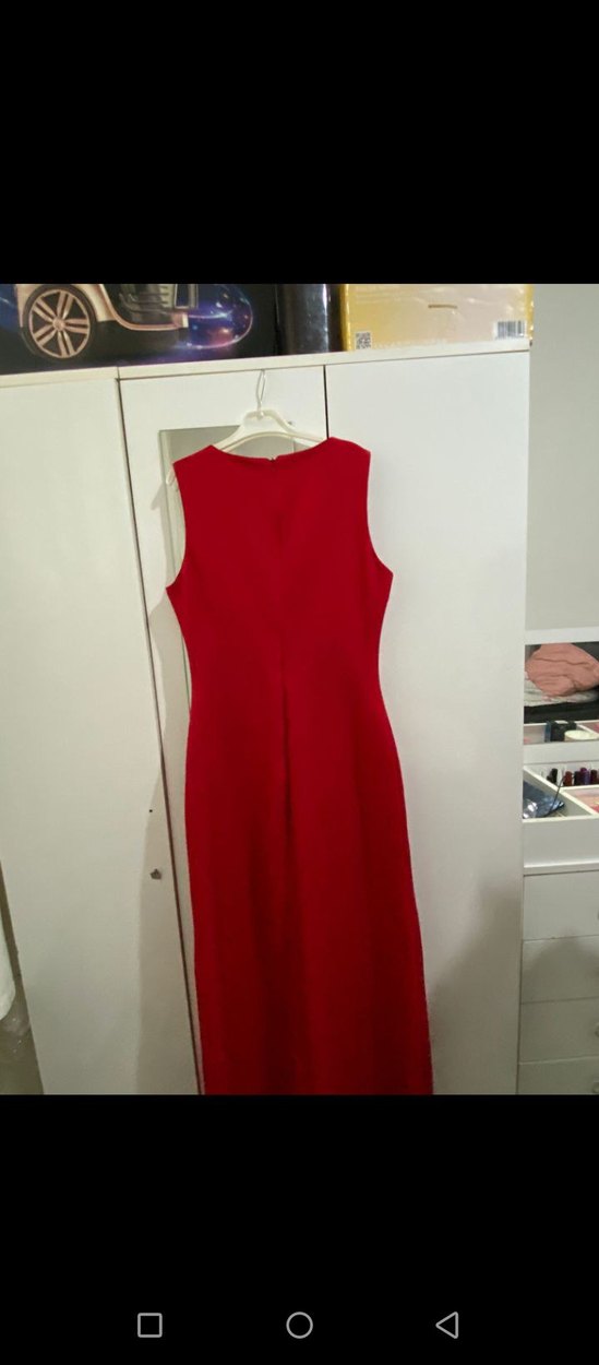 Kırmızı V Yakalı Uzun Abiye Elbise - Görsel 2