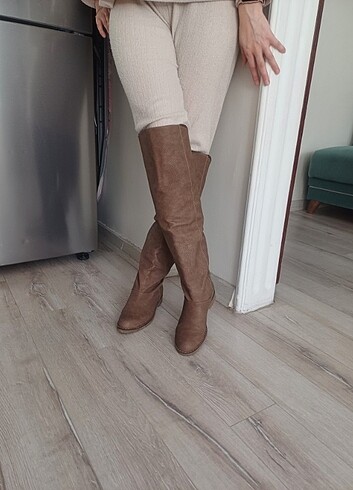 Vizon renk şık cizme