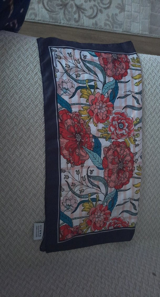 Çiçek Desenli Renkli Pileli Kadın Fular - Görsel 2