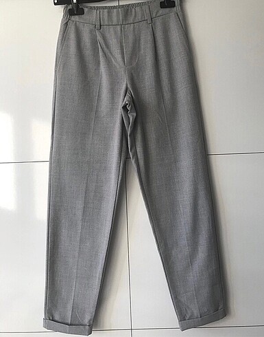 Bershka Gri havuç jogger beli lastikli pantolon