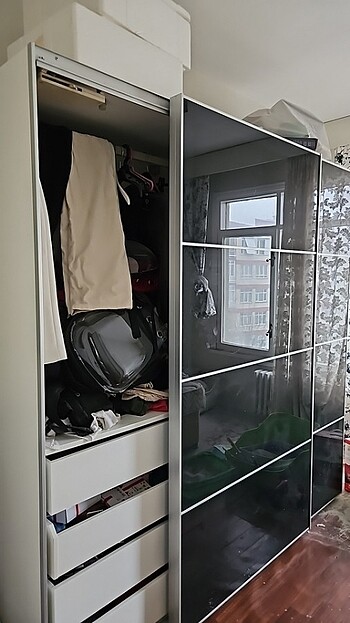 2 Kapılı Raylı ve Yansıması Camli Dolap