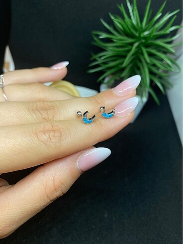  Beden Gold & Gümüş Helix Piercing