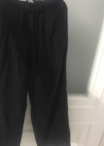 xs Beden siyah Renk Bershka pantolon