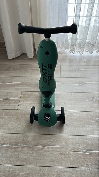 Scoot and ride scooter