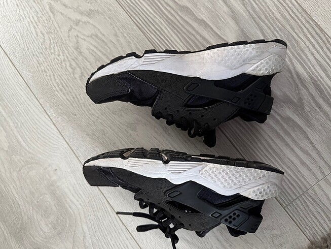 36 Beden siyah Renk Nike Spor Ayakkabı