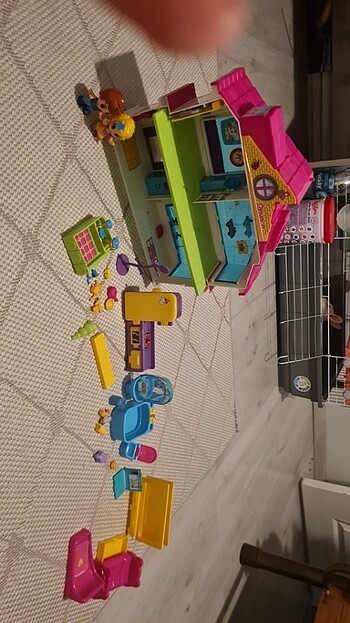Oyuncak evi