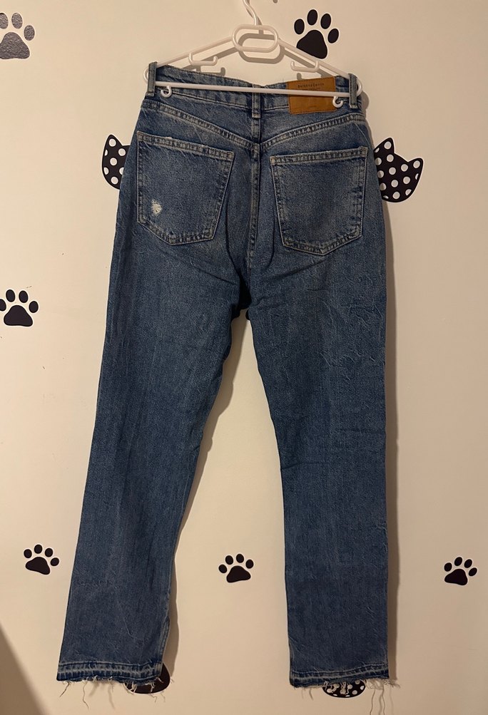 Gevşek Kesim Yırtık Kot Pantolon - Görsel 4