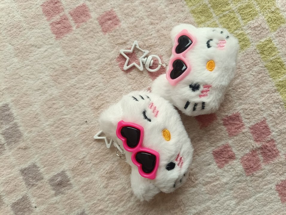hello kitty gözlüklü çanta süsü, anahtarlık - Görsel 5
