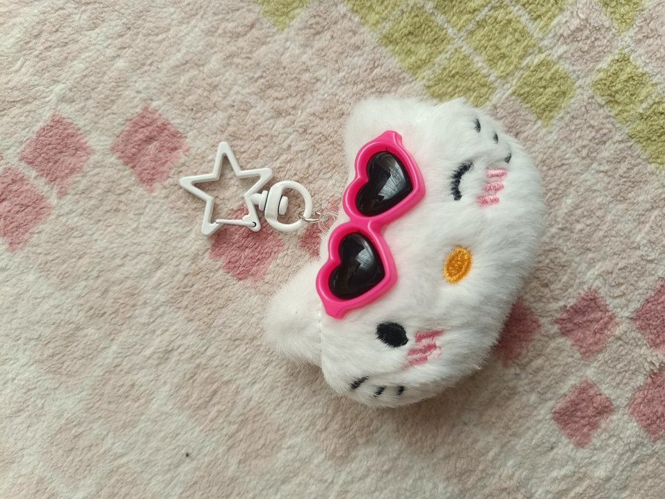 hello kitty gözlüklü çanta süsü, anahtarlık - Görsel 2