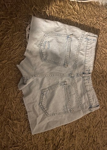 Düğmeli Gri Yıkamalı Kadın Kot Şort - Görsel 4