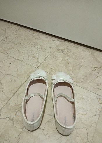 Fiyonk Detaylı Babet LC waikiki 34 numara - Görsel 3