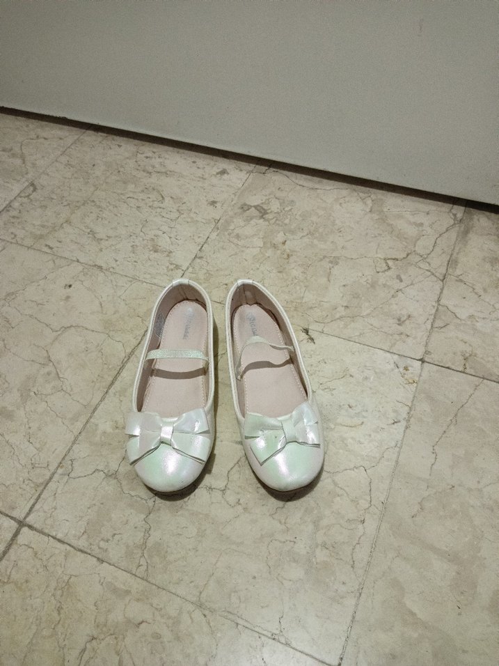 Fiyonk Detaylı Babet LC waikiki 34 numara - Görsel 2