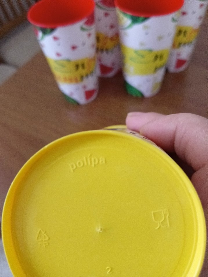 Renkli Plastik Bardak Seti - Görsel 4